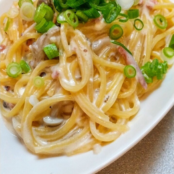 簡単で高級な味！濃厚！クリームチーズと塩辛のパスタ